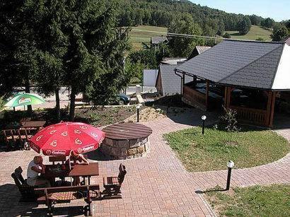 Restaurace a Penzion Česká Hospoda Heřmanice Esterno foto